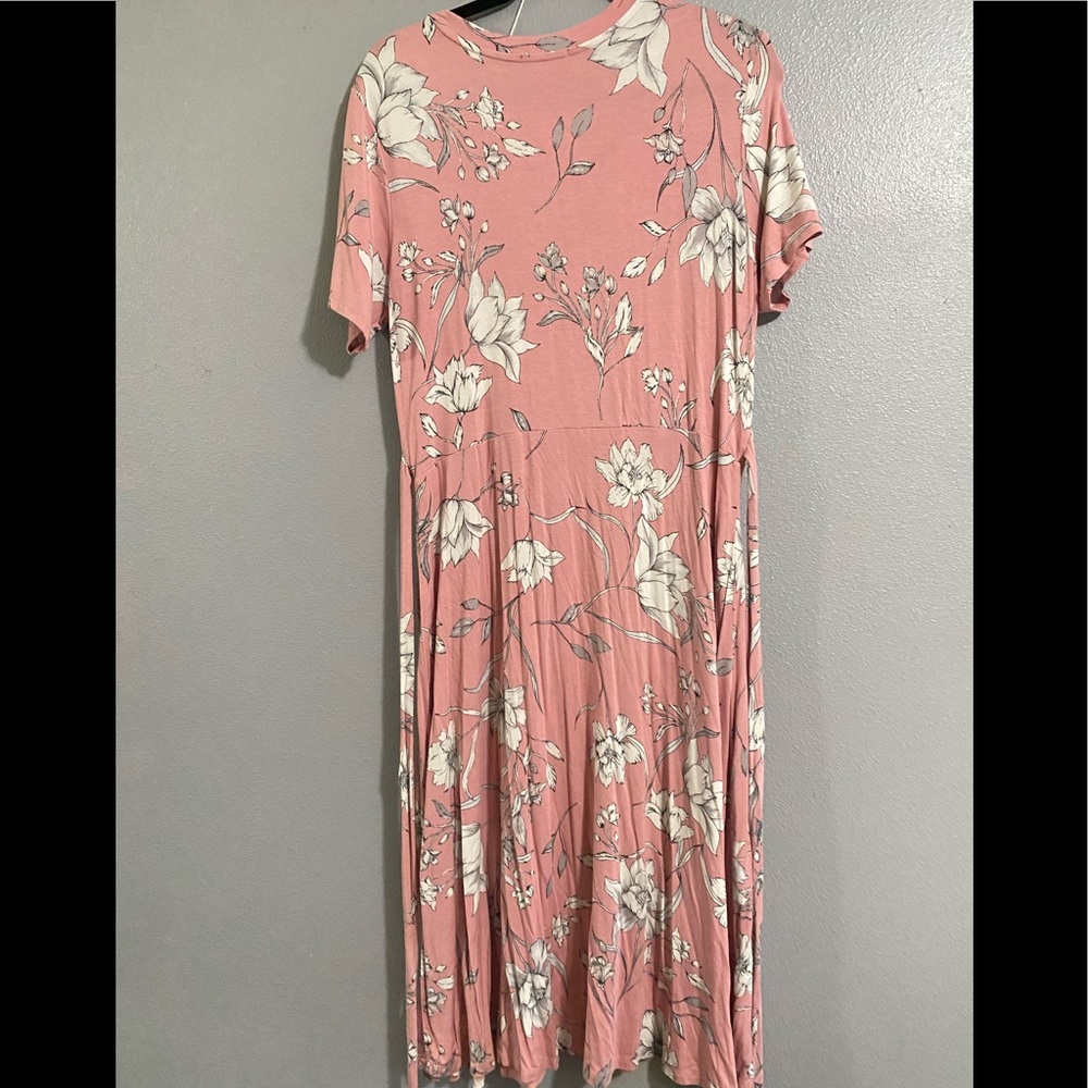 Pink dress - Picture 2 of 2